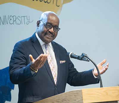 Photo of Alumni Bud Williams